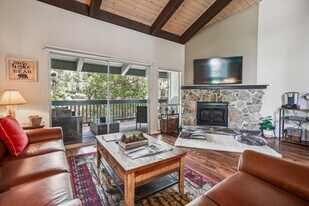 3200 N Lake Blvd, Unit Dollar Hill I #16 in Tahoe City, CA - Building Photo