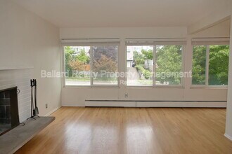 519 N 46th St in Seattle, WA - Building Photo - Building Photo