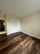 705 Court of Spruce, Unit Unit 3 in Vernon Hills, IL - Foto de edificio - Building Photo