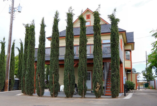 8397 Jackson Rd in Sacramento, CA - Building Photo - Building Photo