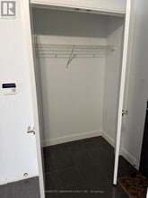 60 Absolute Ave in Mississauga, ON - Building Photo - Building Photo