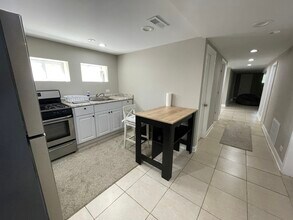 1725 Dodge Ave in Evanston, IL - Building Photo - Building Photo