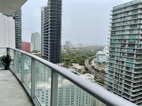 1100 S Miami Ave, Unit 2905 in Miami, FL - Foto de edificio - Building Photo