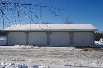 1308 Mark Ave in Tomah, WI - Building Photo - Building Photo