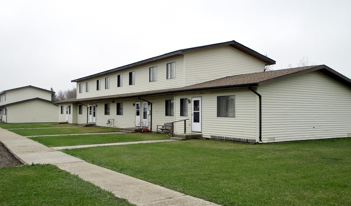 Windy Meadows in Underwood, ND - Building Photo