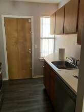 16 Townley St, Unit D3 in Hartford, CT - Foto de edificio - Building Photo