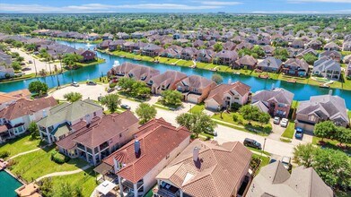 18011 Darling Point Ct in Cypress, TX - Building Photo - Building Photo