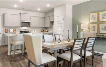 6741 Leigh St in Flowery Branch, GA - Building Photo - Building Photo