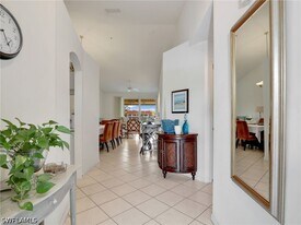 6900 Huntington Lakes Cir in Naples, FL - Building Photo