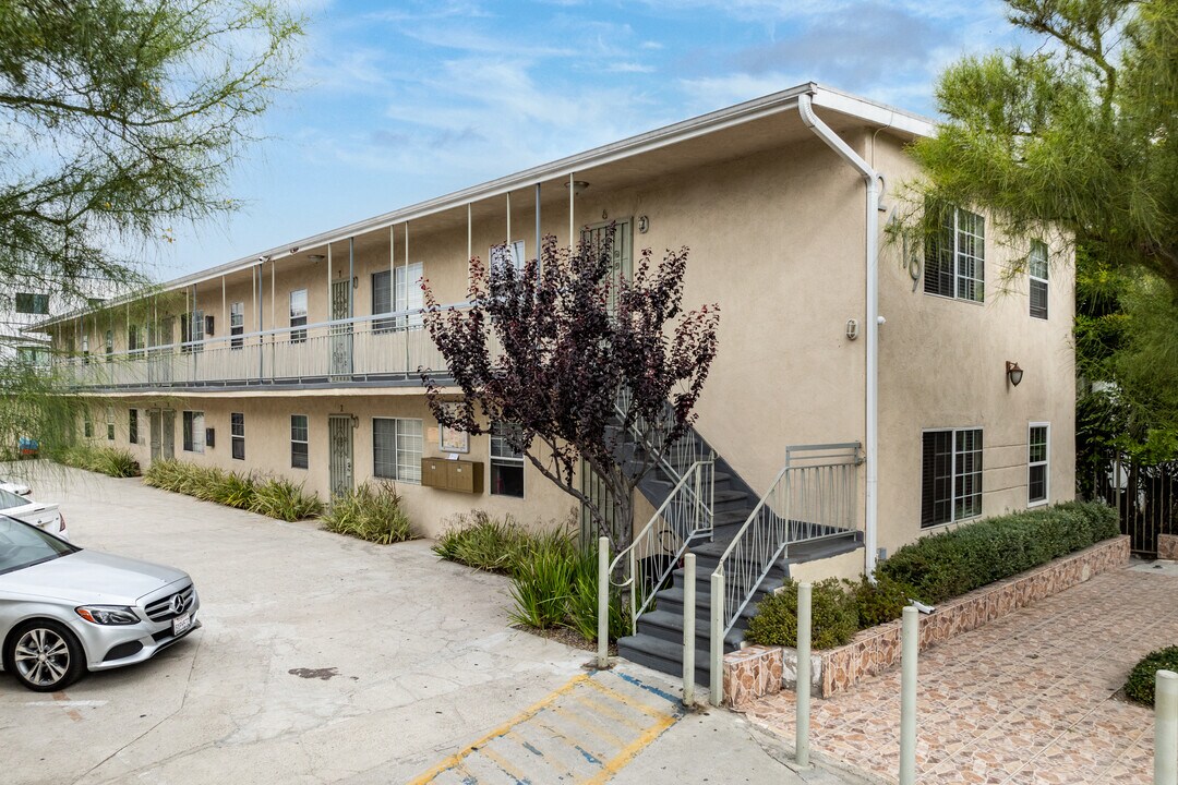 2419 S Ridgeley Dr (B) in Los Angeles, CA - Foto de edificio