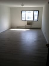 208 Undercliff Ave in Edgewater, NJ - Foto de edificio - Building Photo