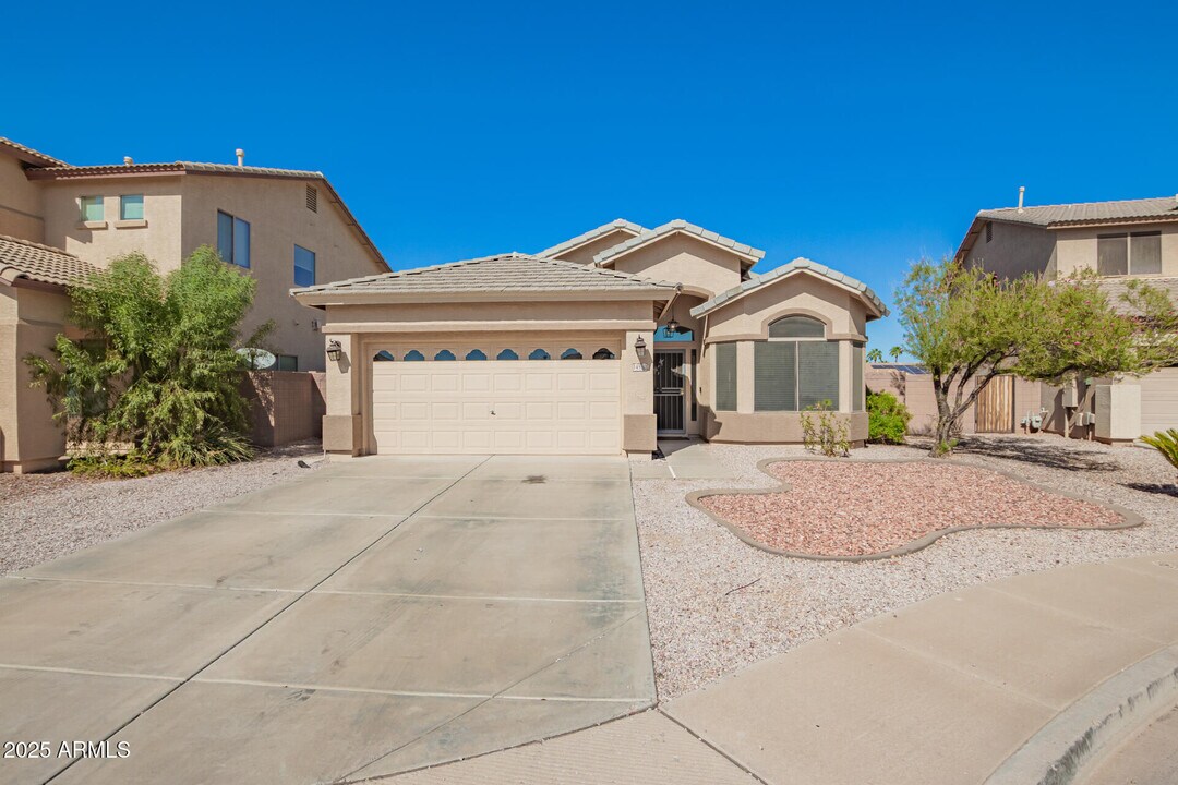 14530 W Evans Dr in Surprise, AZ - Building Photo