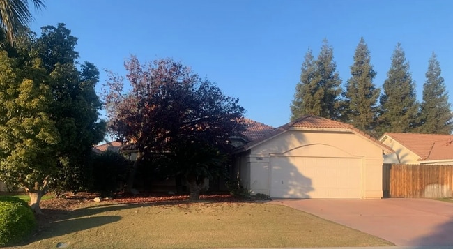 property at 10612 Sunset Canyon Dr