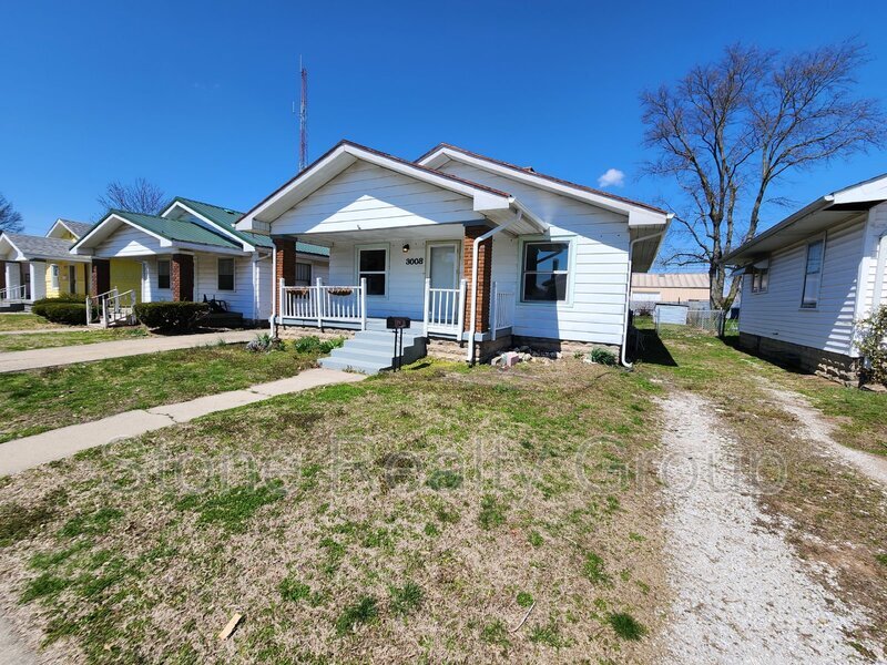 3008 Fenwood Ave in Terre Haute, IN - Building Photo