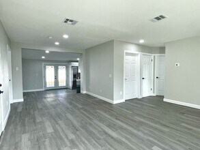 2860 35th St S in St. Petersburg, FL - Building Photo - Building Photo