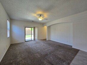 5328 Camino del Griego in Santa Fe, NM - Foto de edificio - Building Photo