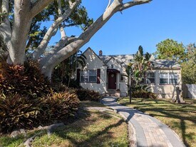145 29th Ave N in St. Petersburg, FL - Building Photo