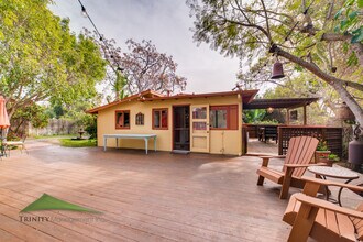 858 Brittany Ave in Encinitas, CA - Building Photo - Building Photo