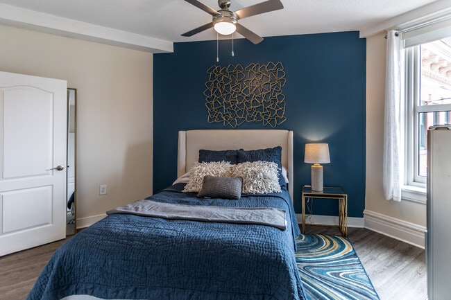 Gayoso House & Pembroke Square in Memphis, TN - Building Photo - Interior Photo