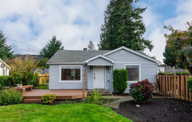 property at 2723 Locust Ave W