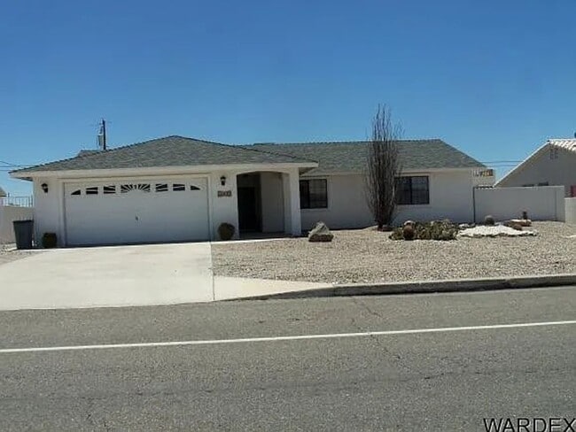 property at 2934 Kiowa Blvd S