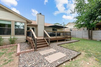 2110 Spring Breeze Dr in Round Rock, TX - Foto de edificio - Building Photo