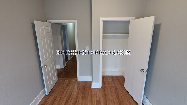98 Woodledge St in Boston, MA - Building Photo - Building Photo