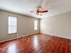 12204 W Kingsgate Rd in Knoxville, TN - Building Photo - Building Photo