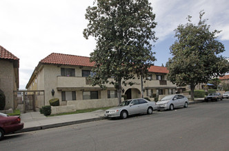 Jordan Villa in Canoga Park, CA - Building Photo - Building Photo