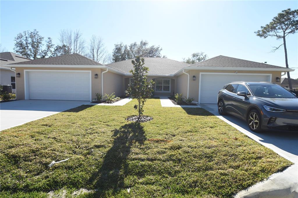 11 Buttonwood Ln in Palm Coast, FL - Building Photo