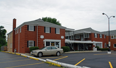 5512 S Brainard Ave in Countryside, IL - Building Photo - Building Photo