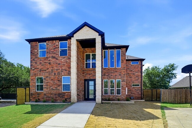 property at 400 Hideaway Ct