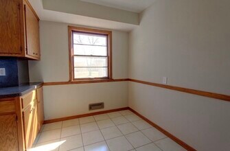 109 Strese Ln in Apple Valley, MN - Building Photo - Building Photo