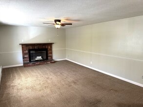 113 Princeton Rd in Sterling, MA - Building Photo - Building Photo