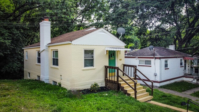 3321 Freddie Dr in Cincinnati, OH - Building Photo - Building Photo