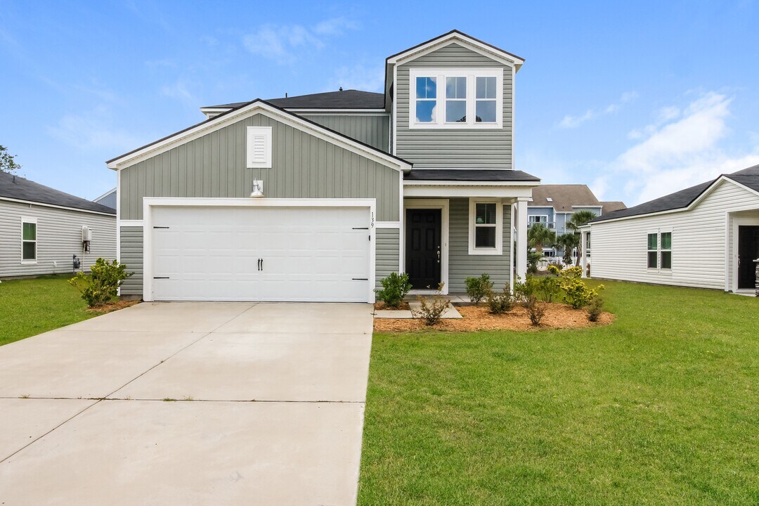 139 S Reindeer Rd in Surfside Beach, SC - Building Photo