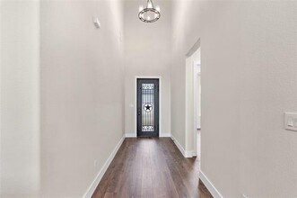 5702 Barkridge Dr in Granbury, TX - Building Photo - Building Photo