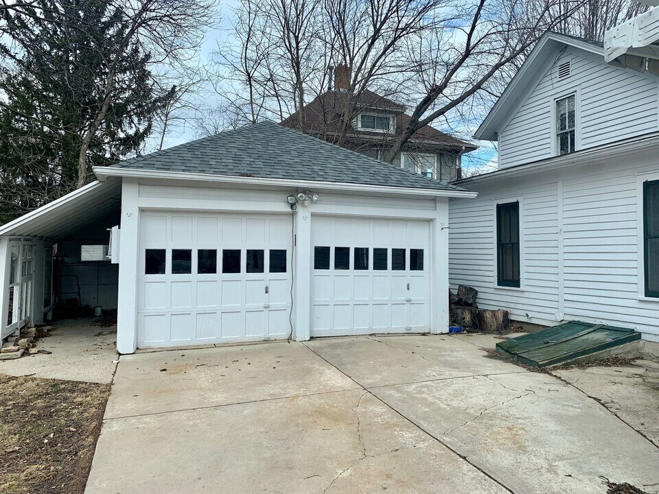 603 Milton Ave in Janesville, WI - Building Photo