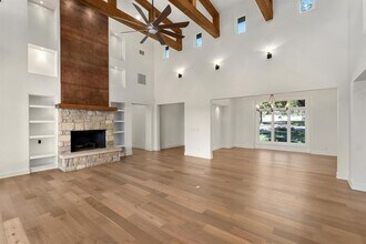 1101 Sprague Ln in West Lake Hills, TX - Building Photo - Building Photo