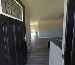 310 Roanoke Dr in Warrenton, MO - Building Photo - Building Photo