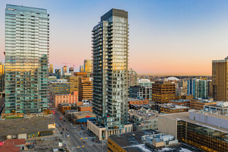 6th and Tenth in Calgary, AB - Building Photo - Building Photo