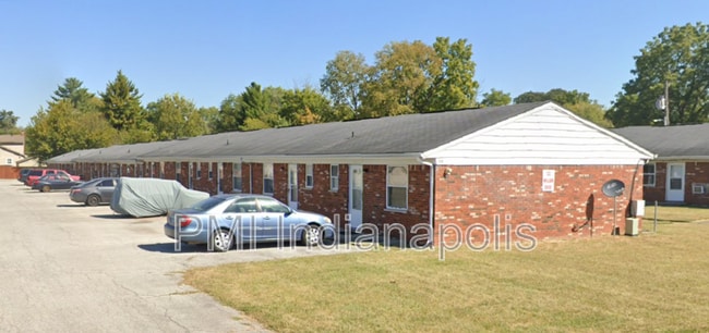 121 W William Dr