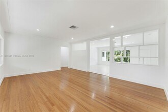 4724 Orduna Dr in Coral Gables, FL - Building Photo - Building Photo