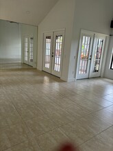 6528 Edgeworth Dr in Orlando, FL - Building Photo - Building Photo