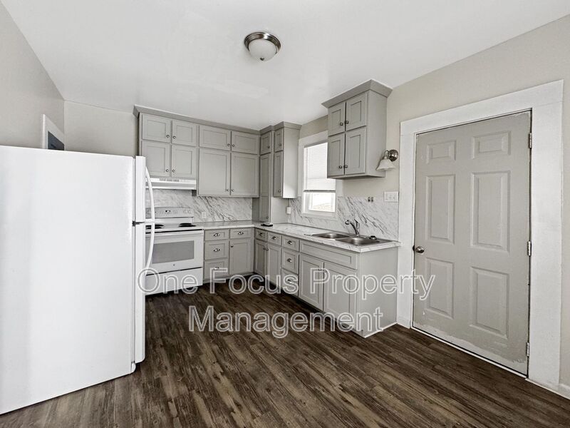 471 W 4th St in Lock Haven, PA - Building Photo