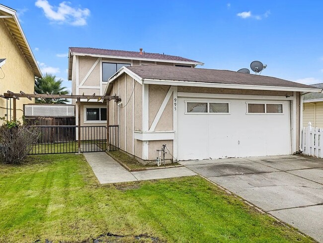 property at 995 Matthew Ct