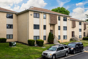 Bentley Square Condominiums Apartments