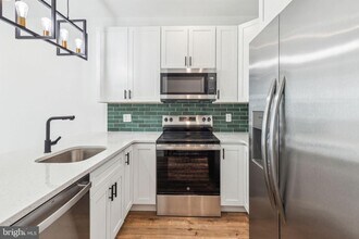 415 W York St in Philadelphia, PA - Building Photo - Building Photo