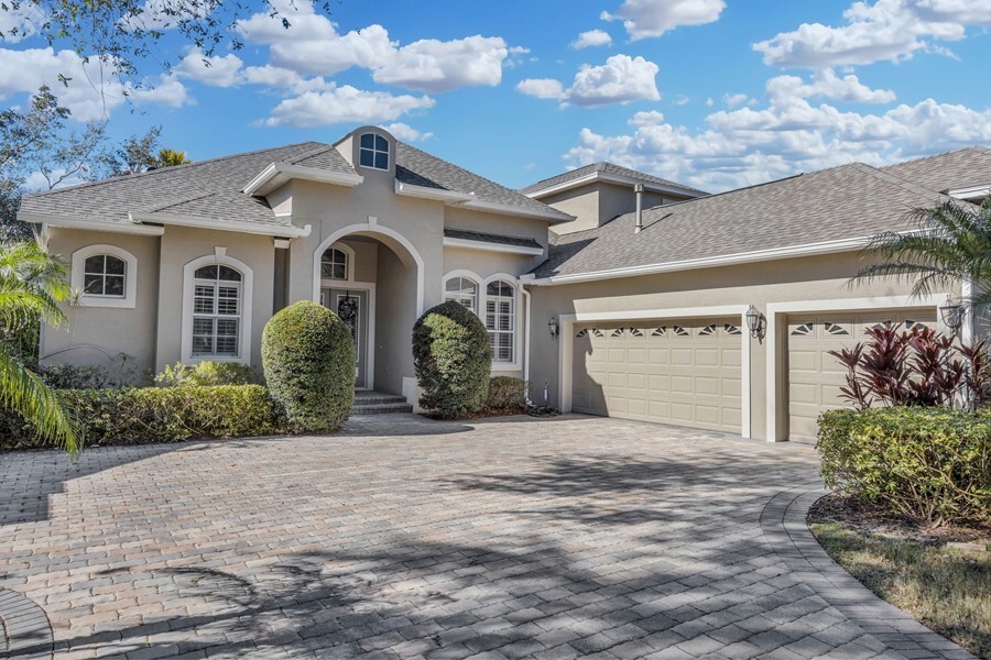 11437 Claymont Cir in Windermere, FL - Foto de edificio