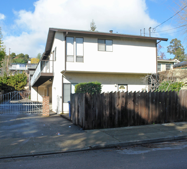 105 Park St in San Rafael, CA - Building Photo - Building Photo